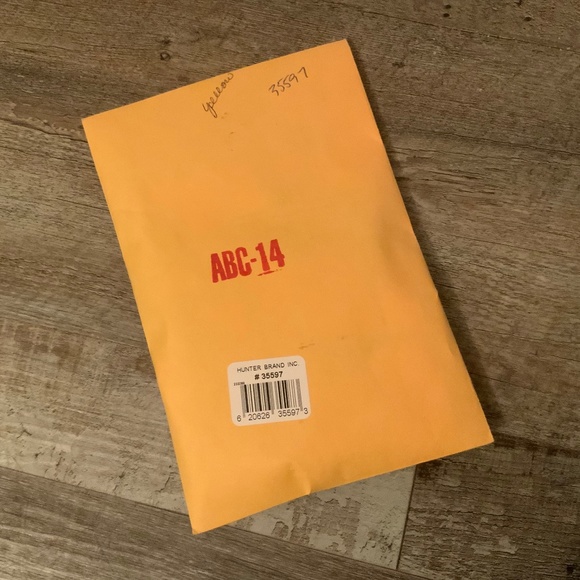 (ABC-14) Metro Air Force Blow Dryer Set of Two Replacement Motor Carbon Brushes - Picture 2 of 6